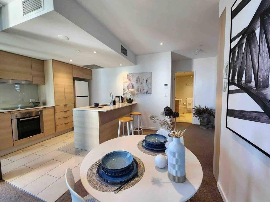Broadbeach Business Or Leisure غولد كوست المظهر الخارجي الصورة